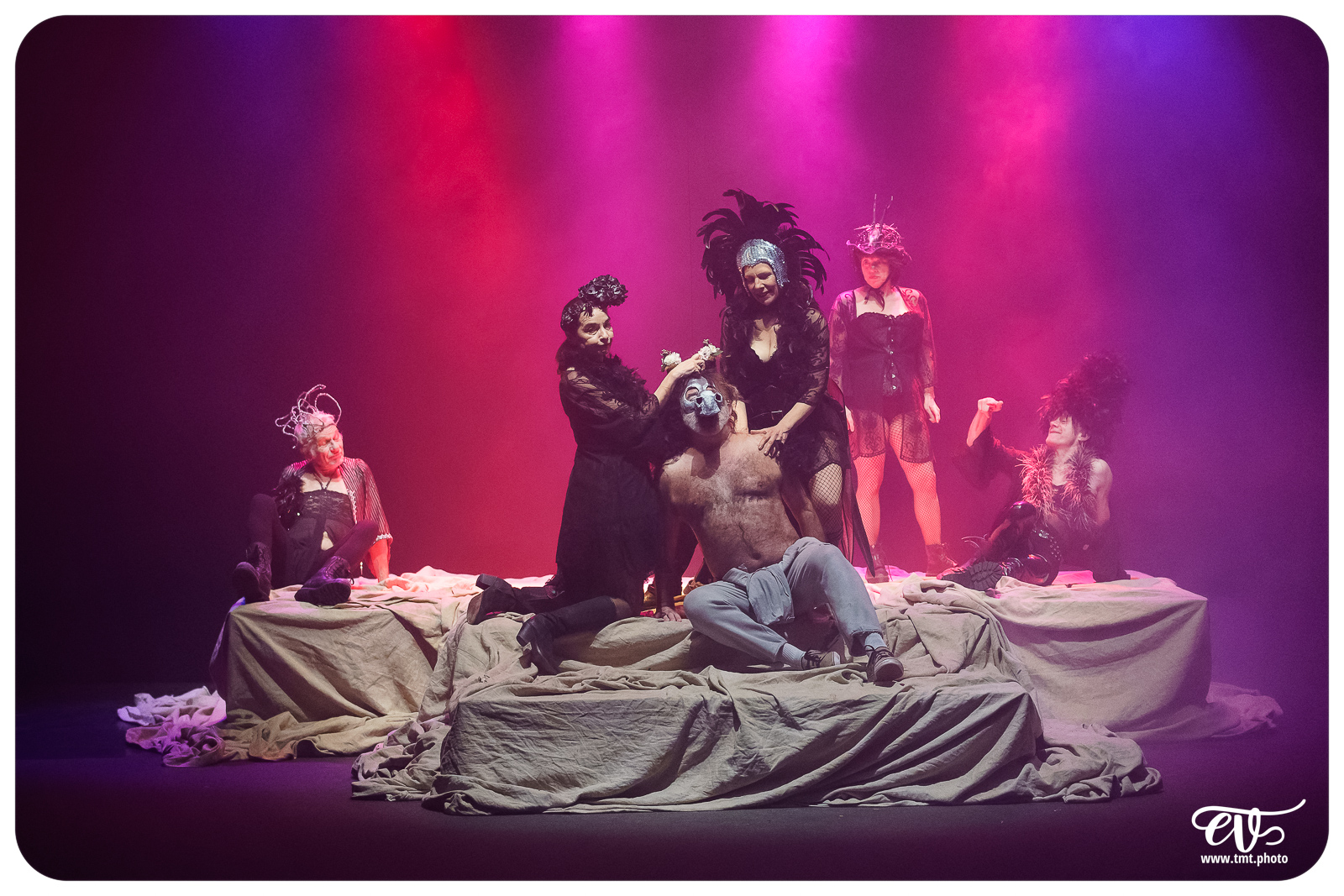 UN SONGE, UNE NUIT, L'ETE (CIE DU MATAMORE)